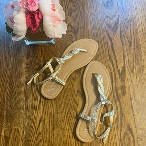 David’s Bridal - EUC - gold sandals - size 9
